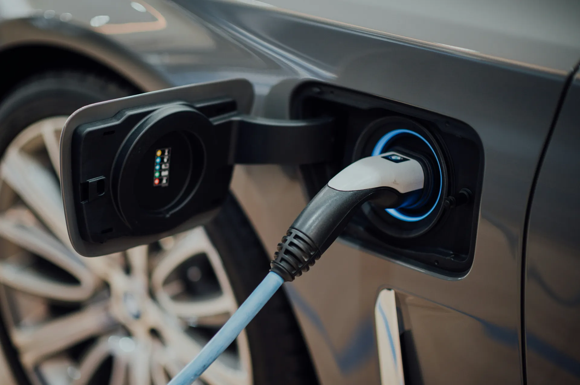 Complete Guide to EV Charger Installation for Des Moines, IA Homeowners